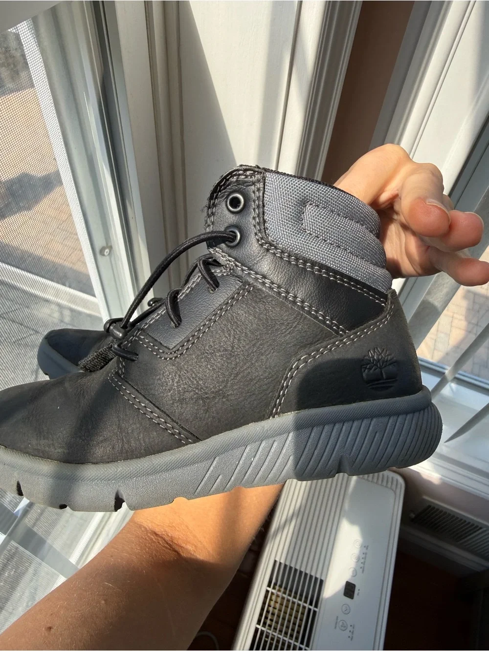 SIZE 10 KIDS TIMBERLAND BOOTS